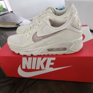 Nike Air Max 90